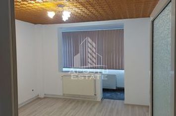 Apartament cu 3 camere, decomandat, ultra-central, piata Unirii anunturi imobiliare Timis