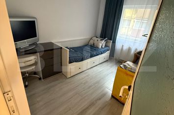 Apartament 3 camere de vanzare MICRO 11 - Dambovita anunturi imobiliare Dambovita