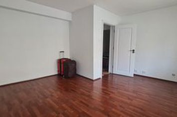 Calea Vitan - Mall Vitan 3 Camere Decomandat Conf. 1 Sporit anunturi imobiliare Bucuresti