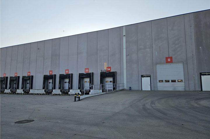 Spațiu industrial de inchiriat EST - Hunedoara anunturi imobiliare Hunedoara