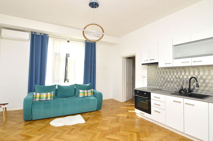 Apartament 3 camere de inchiriat UNIRII - Bucuresti anunturi imobiliare Bucuresti