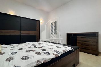 Apartament cu 4 camere 180mp loc de parcare zona centrala anunturi imobiliare Arad