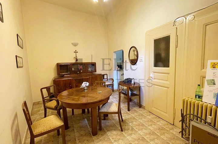 Apartament cu doua camere pe pietonala Republicii in Oradea anunturi imobiliare Bihor