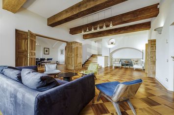 Vilă reprezentativă Zona Dacia–Grădina Icoanei /Ideal firma-Ambasada anunturi imobiliare Bucuresti