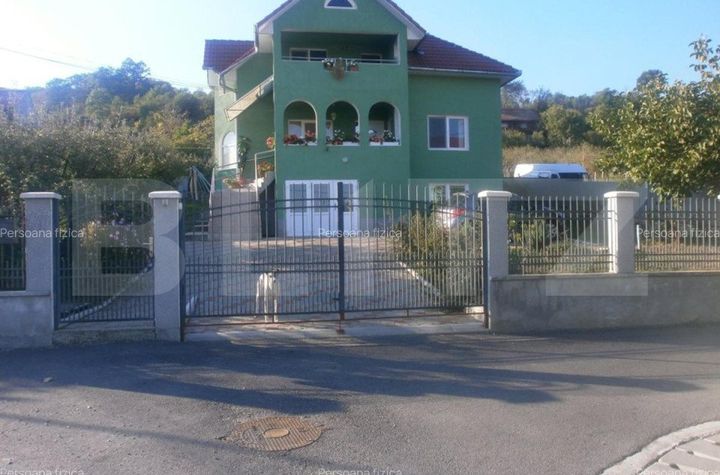 Vilă - 4 camere de vanzare BISTRITA - Bistrita-Nasaud anunturi imobiliare Bistrita-Nasaud