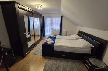 Casă pe 3 niveluri, 5 camere - 180mp anunturi imobiliare Sibiu