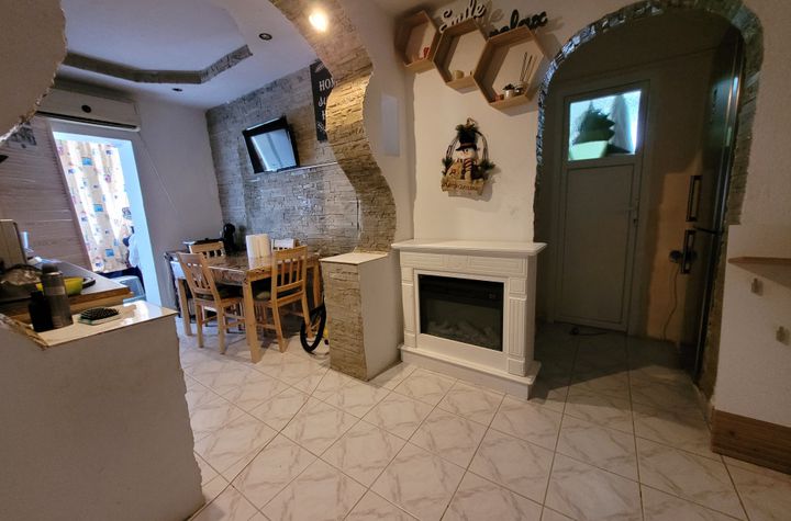 Apartament 2 camere de vanzare 9 MAI - Gorj anunturi imobiliare Gorj