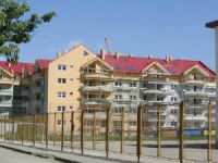 O filială a Imotrust Arad vrea 19 mil. lei de la Banca Transilvania pentru un bloc de locuinţe