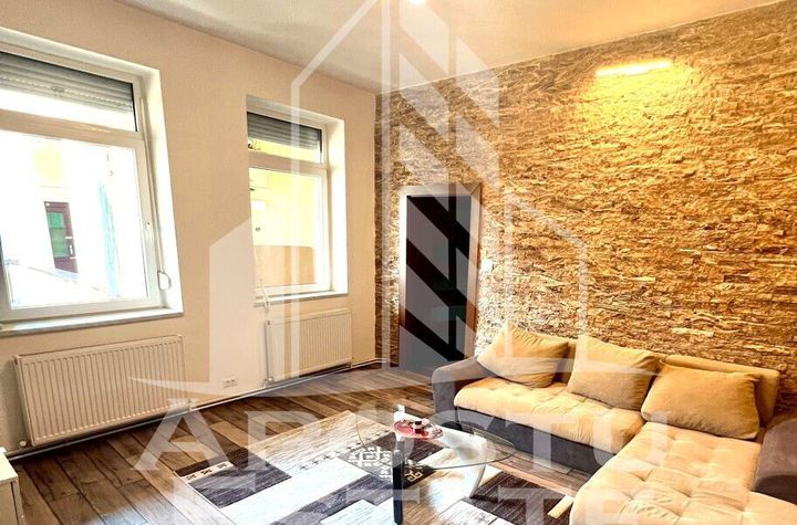 Apartament 2 camere de vanzare CENTRAL - Arad anunturi imobiliare Arad