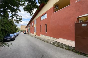Spațiu de birouri de închiriat | Etaj 1 | 300 mp utili | 12 Locuri parcare anunturi imobiliare Brasov