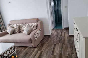 Apartament 3 camere de vanzare CENTRAL - Bacau anunturi imobiliare Bacau