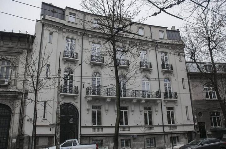 Vilă - 37 camere de vanzare PACHE PROTOPOPESCU - Bucuresti anunturi imobiliare Bucuresti