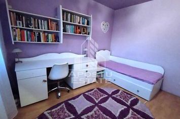 Apartament cu 2 camere, decomandat, mobilat si utilat, zona Soarelui anunturi imobiliare Timis