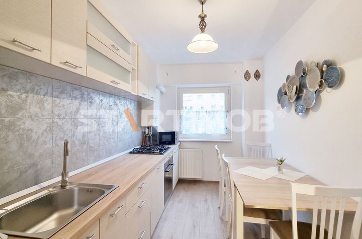 Apartament mobilat doua camere Centru Civic anunturi imobiliare Brasov