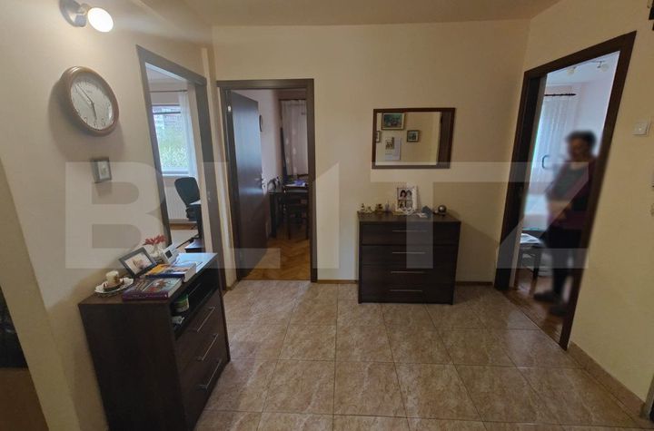 Apartament 4 camere de vanzare CLUJ-NAPOCA - Cluj anunturi imobiliare Cluj