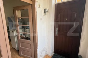 Casă - 3 camere de vanzare LUPENI - Prahova anunturi imobiliare Prahova