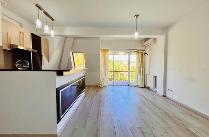 Apartament cu 3 camere- Str Ploiesti-Centru- comision 0% anunturi imobiliare Cluj