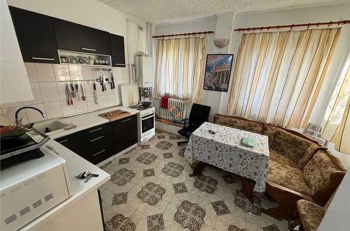 Apartament 2 camere de vanzare PUNCTELE CARDINALE - Timis anunturi imobiliare Timis