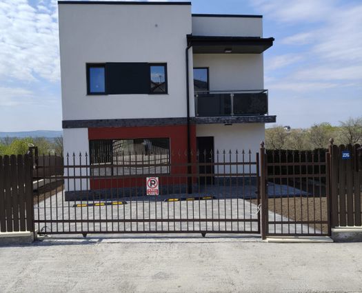 Vilă 4 cam Barnova, 125 mp, P+1