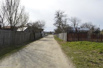 Suseni - Teren intravilan rezidential, suprafata 4000 mp anunturi imobiliare Arges