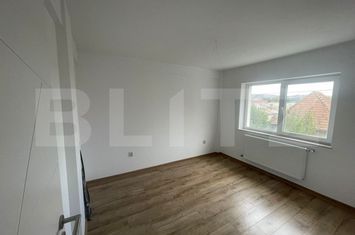 Apartament 3 camere de vanzare SEBES - Alba anunturi imobiliare Alba