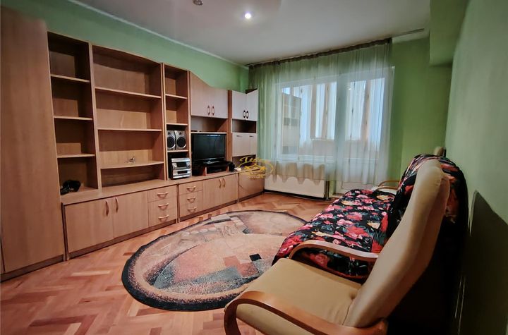 Apartament 3 camere de vanzare ULTRACENTRAL - Harghita anunturi imobiliare Harghita