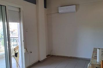 Studio semiechipat în centrul Drama anunturi imobiliare Grecia