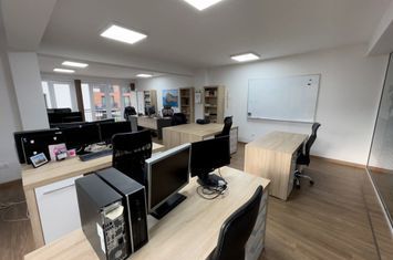 Spațiu de birouri de 95 mp + terasa 90 mp zona Centrala anunturi imobiliare Mures