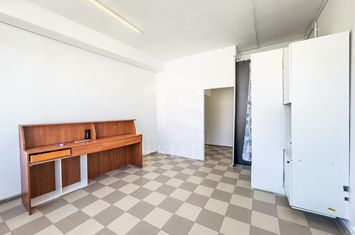 Spatiu Comercial | Piata Gorjului | Vad Exceptional | metrou | 25mp anunturi imobiliare Bucuresti