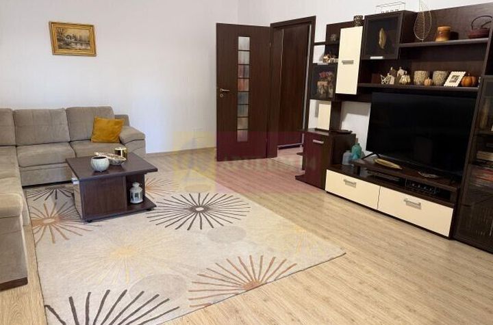 Apartament 3 camere + boxa+ loc de parcare Cartierul Latin. anunturi imobiliare Bucuresti