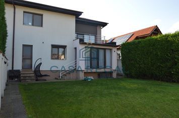 Casa de excepție în zona Spitalului Județean anunturi imobiliare Bihor