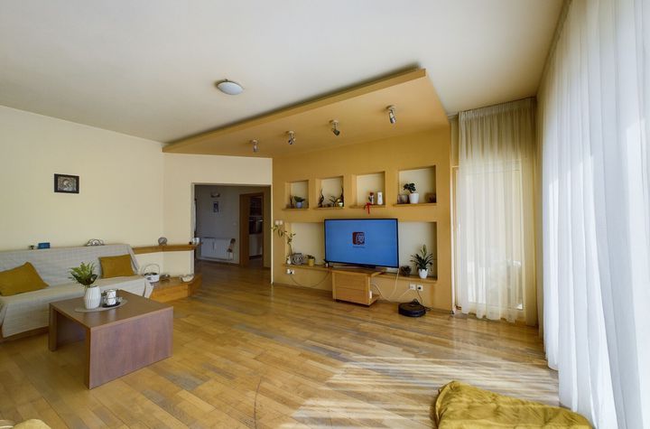 Vilă - 5 camere de vanzare DUMBRAVITA - Timis anunturi imobiliare Timis