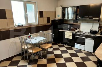 Vilă - 4 camere de vanzare MICRO 2 - Dambovita anunturi imobiliare Dambovita
