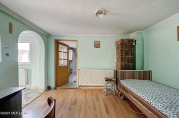 CHIAJNA - CASA RENOVABILA 129 MP, LOT 690 MP! anunturi imobiliare Bucuresti