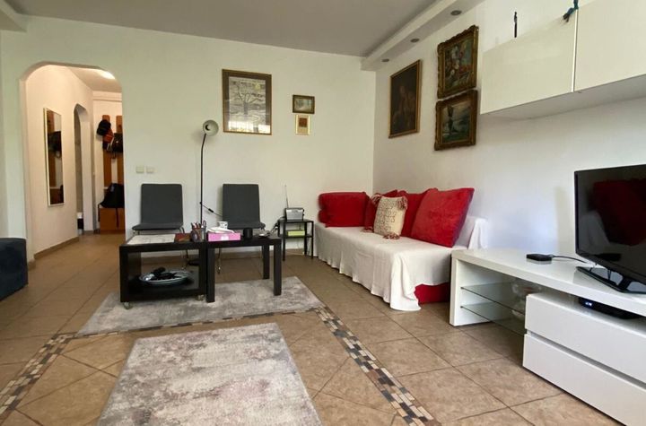 Apartament 3 camere de vanzare DOMENII - Bucuresti anunturi imobiliare Bucuresti