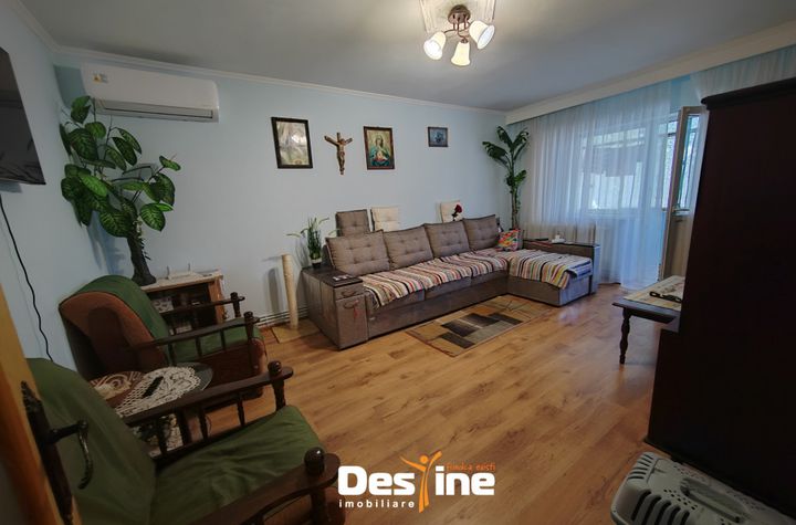Apartament 4 camere de vanzare FRUMOASA - Iasi anunturi imobiliare Iasi