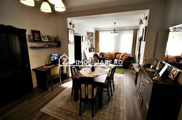 Casa 8 camere,4 bai,482mp,1.100mp teren,2 garaje,0% comision anunturi imobiliare Mures
