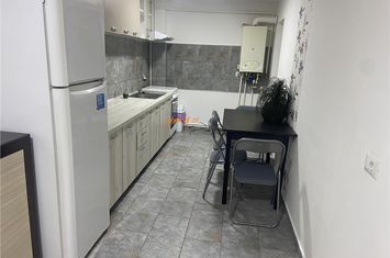 Apartament 3 camere de vanzare CENTRAL - Vrancea anunturi imobiliare Vrancea