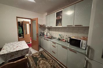 Apartament 3 camere de vanzare ARADULUI  - Timis anunturi imobiliare Timis