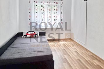 De inchiriat apartament cu 2 camere in zona Tractorul anunturi imobiliare Brasov