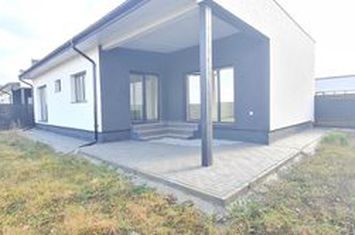 Casa 4 camere finalizata intabulata cartier Izvor Tarlungeni anunturi imobiliare Brasov