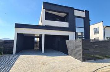 Casa individuala 4 camere 3 bai garaj Cartier Izvor Tarlungeni Brasov anunturi imobiliare Brasov