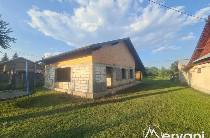 Casă - 3 camere de vanzare BREBU - Prahova anunturi imobiliare Prahova