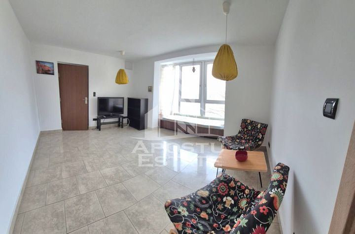 Apartament cu 3 camere, centrala proprie, Circumvalatiunii anunturi imobiliare Timis