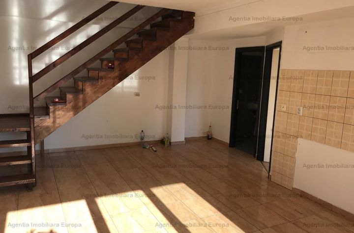 Apartament 4 camere de vanzare C5 - Tulcea anunturi imobiliare Tulcea