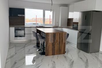 Casă - 3 camere de vanzare SANPETRU - Brasov anunturi imobiliare Brasov