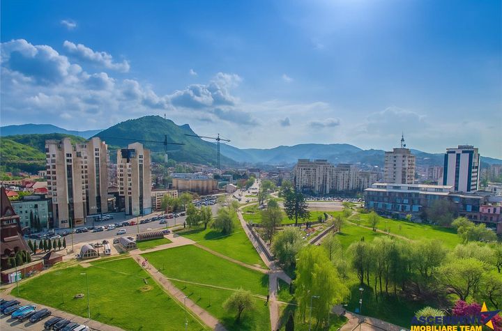 Birou de inchiriat CENTRUL CIVIC - Brasov anunturi imobiliare Brasov