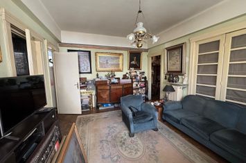 Vanzare apartament trei camere Universitate metrou perfect pentru Airbnb anunturi imobiliare Bucuresti