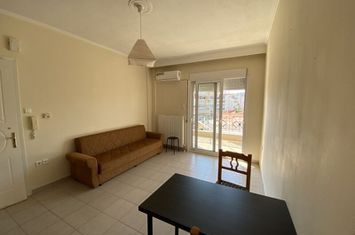 Garsonieră mobilată 50 mp, etaj 3, Profitis Ilias anunturi imobiliare Grecia