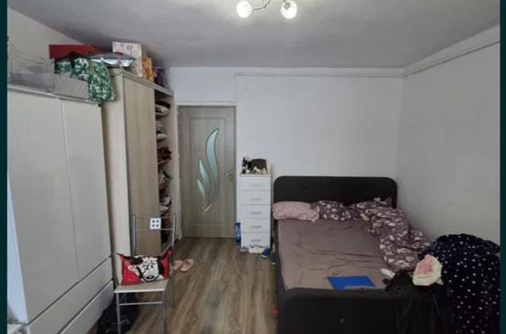 Garsonieră de vanzare ASTRA - Brasov anunturi imobiliare Brasov